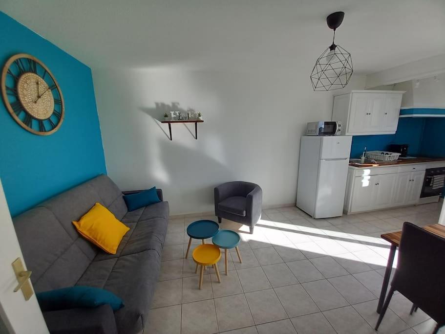 Appart 2/4 Pers Proche Centre Avec Balcon, Parking Narbonne Exterior foto