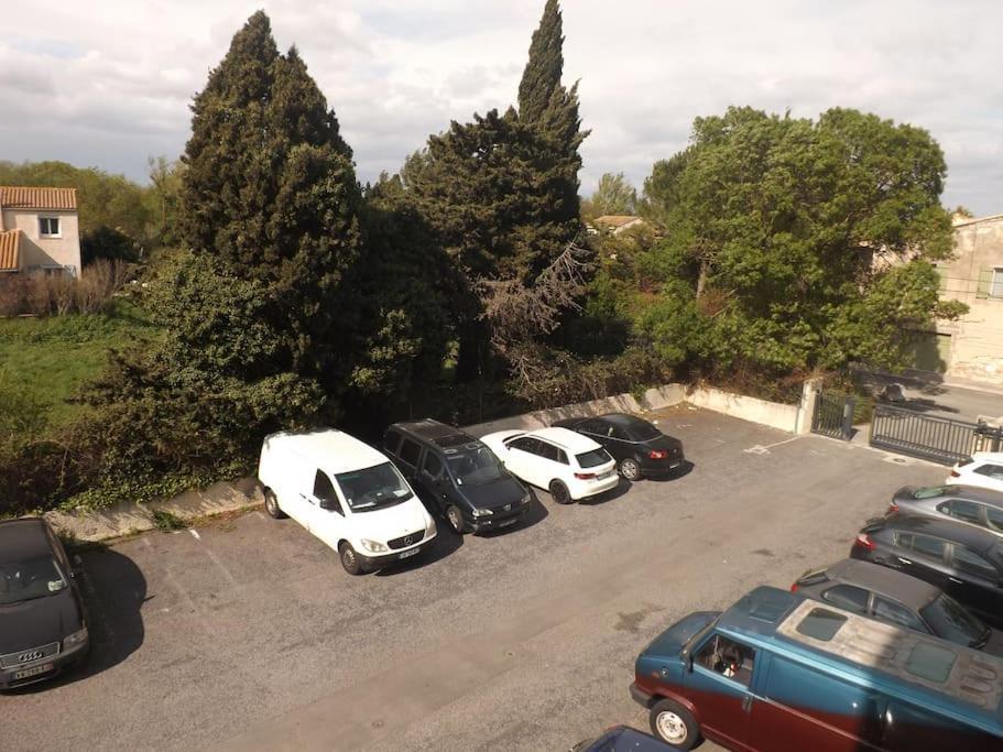 Appart 2/4 Pers Proche Centre Avec Balcon, Parking Narbonne Exterior foto